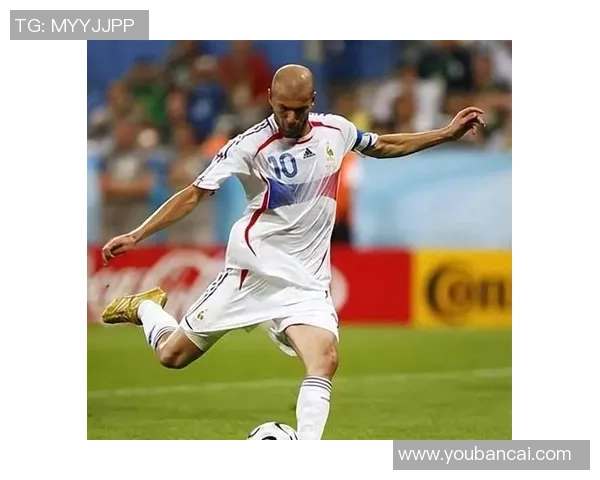 FIGO足球巨星辉煌生涯与足坛传奇故事全面回顾 FIGO足球巨星辉煌生涯与足坛传奇故事全面回顾